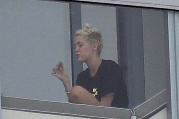 Miley Cyrus Smoking Weed Miley Cyrus Smoking Weed
